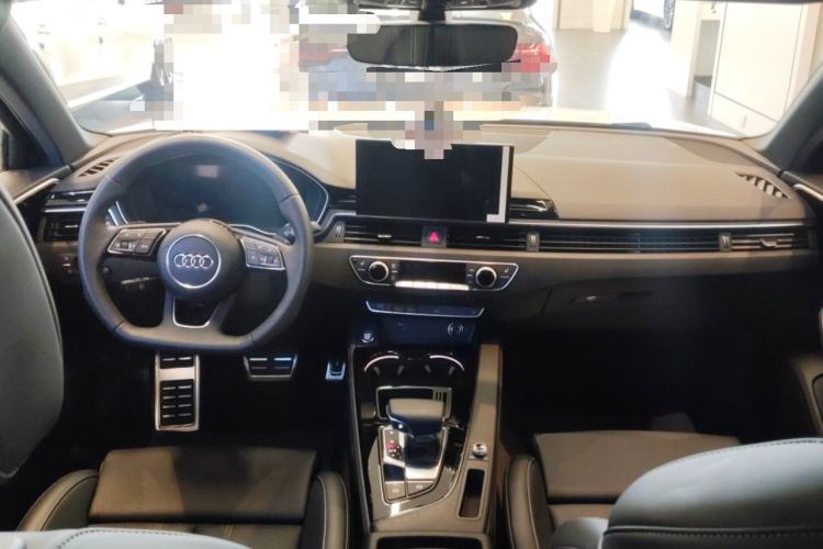 Used Audi A4L 2024 40 TFSI Luxury Dynamic Edition
