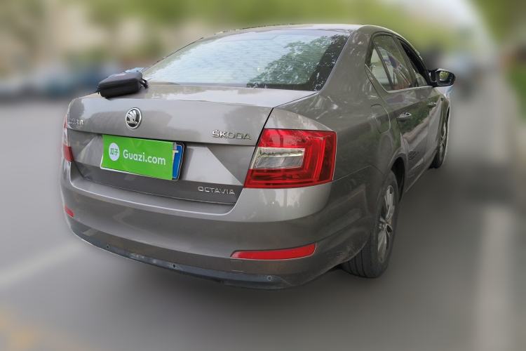Used Skoda Octavia 2017 1.6L Automatic Chuanxing Edition Rear Right 45 Deg