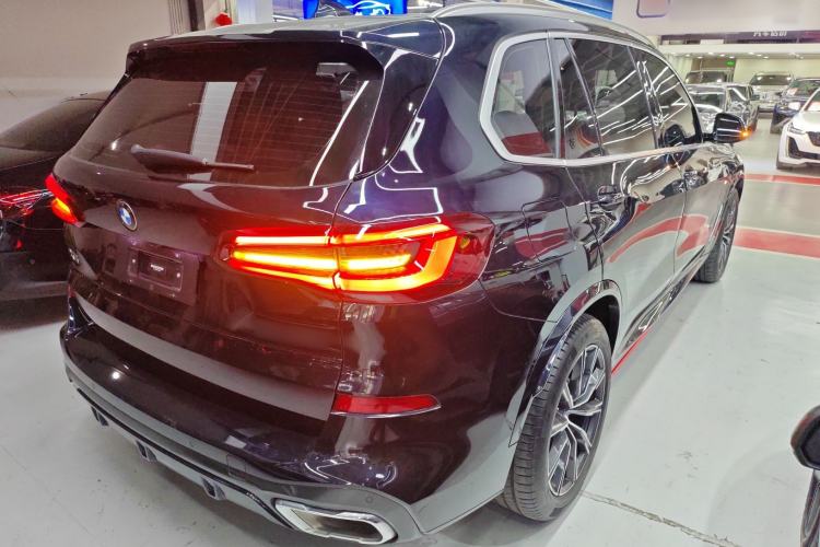 Used BMW X5 2022 Restyled xDrive 30Li Luxury Version M Sport Package