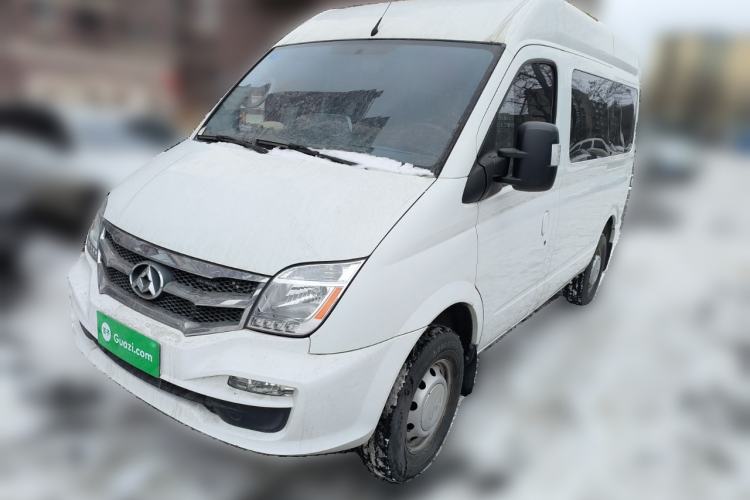 Used SAIC MAXUS Xintu V80 2016 2.5T Manual Aoyuntong National IV Short Wheelbase Mid-Roof 6-Seater