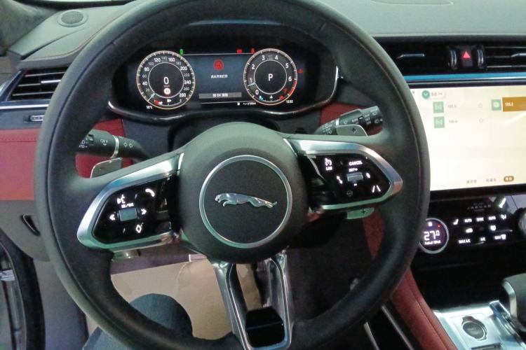 Used Jaguar F-PACE 2024 P250 R-Dynamic HSE