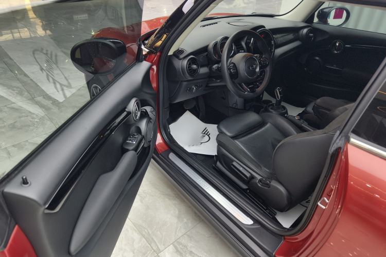 Used MINI 2020 1.5T COOPER Three-Door Midnight Red Limited Edition
