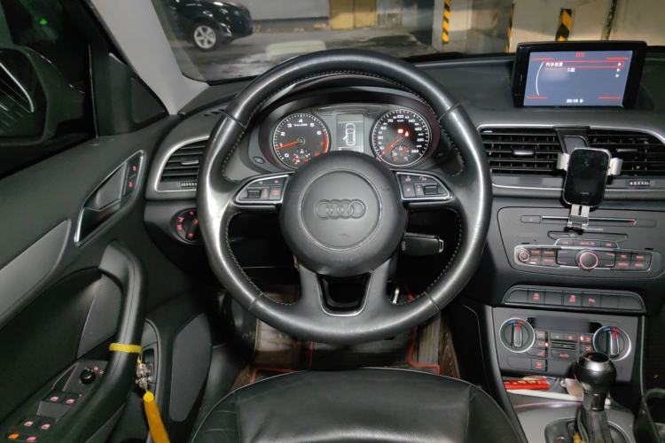 Used Audi Q3 2017 35 TFSI Fashion Model
