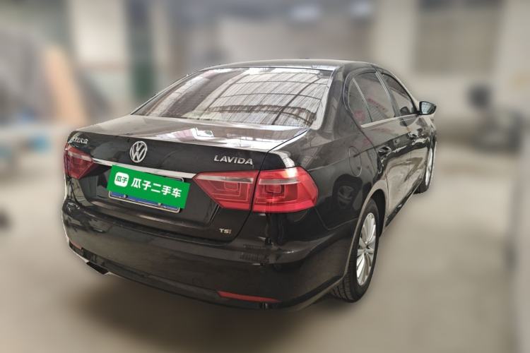 Used Volkswagen Lavida 2013 1.4 TSI DSG Luxury Navigation Edition
