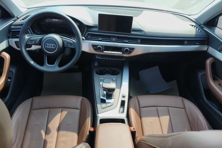 Used Audi A4L 2019 40 TFSI Fashion Edition China VI Emission Standard