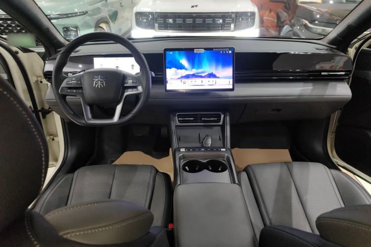 Used BYD Qin L 2025 EV 545KM Beyond Version Interior 2