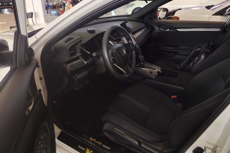 Used Honda Civic 2021 HATCHBACK 220TURBO CVT Dynamic Control
