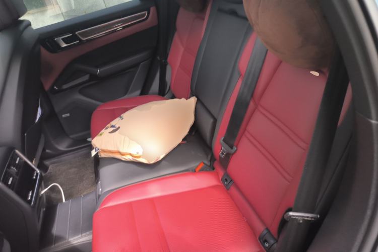 Used Porsche Cayenne 2018 Cayenne 3.0T Left Rear Seat