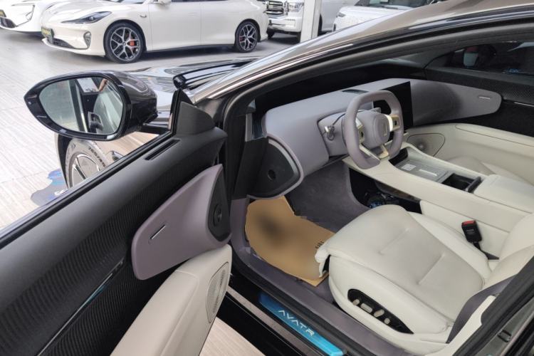 Used Avatr 12 2023 700 Three-Laser Rear-Wheel Drive Luxury Edition
