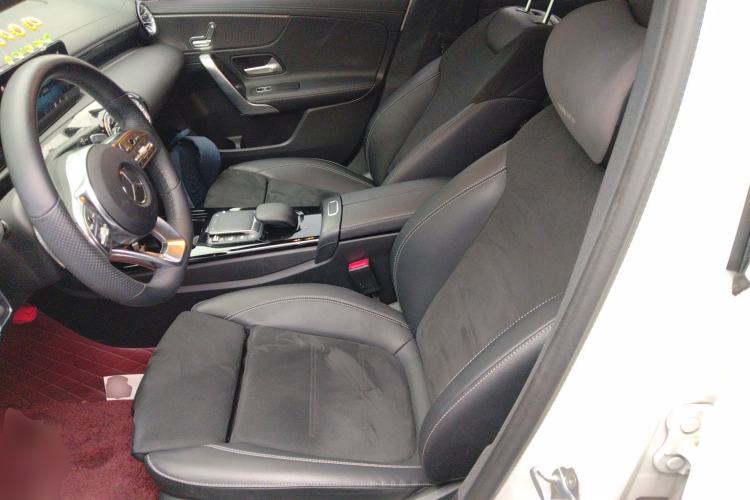 Used Mercedes-Benz A-Class 2022 Revised Version A 200 L Sport Sedan Fashionable Style Left Front Seat