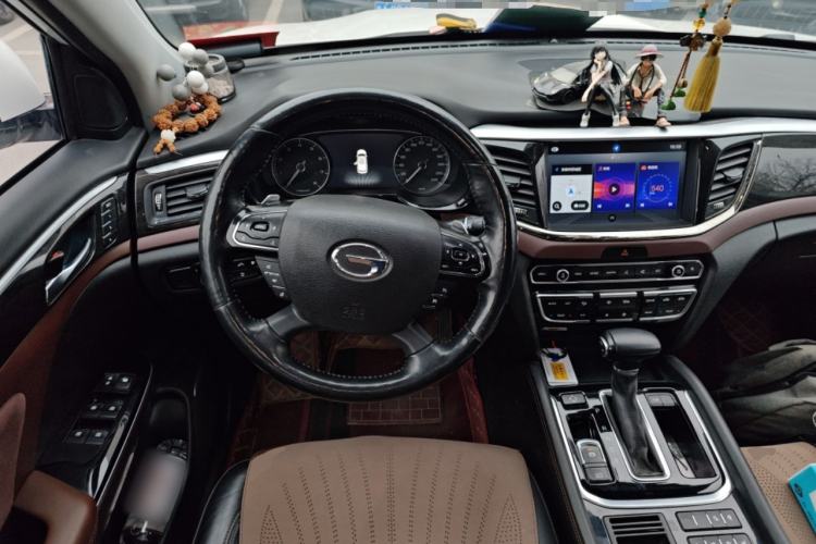 Used GAC Trumpchi GS8 2017 320T Two-Wheel Drive Luxury Smart Connectivity Version (7 Seats)