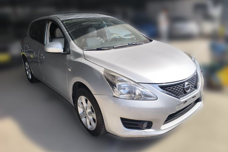 Used Nissan Tiida 2011 1.6L CVT Comfort Model Front Right 45 Deg