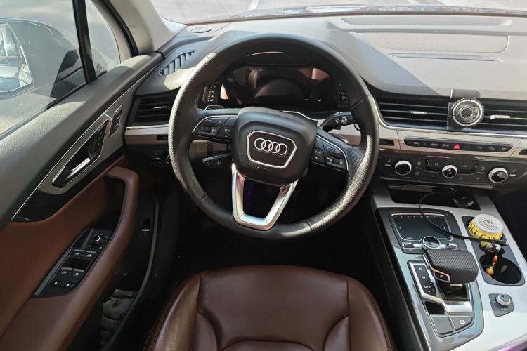 Used Audi Q7 