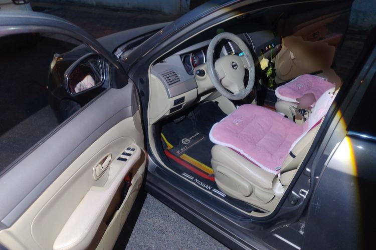 Used Nissan Sylphy 2016 Classic 1.6XE Automatic Leading Edition Driver Seat