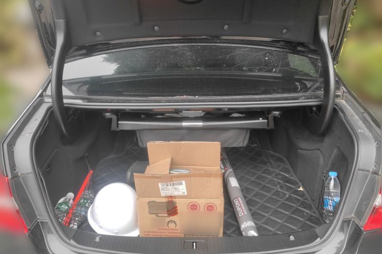 Used Mercedes-Benz E-Class 2013 E 300 L Stylish Luxury Model Trunk