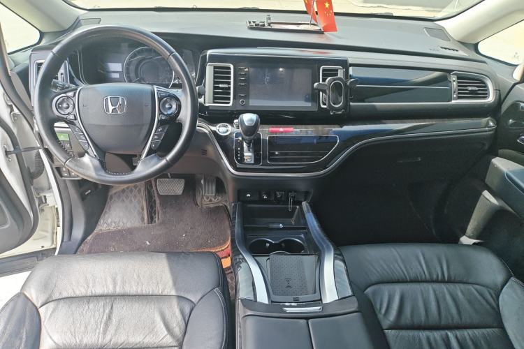 Used Honda Elysion 2019 2.0L Hybrid Luxury Edition Center Console