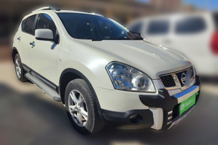 Used Nissan Qashqai 2012 2.0 XL Fire CVT 2WD Front Right 45 Deg