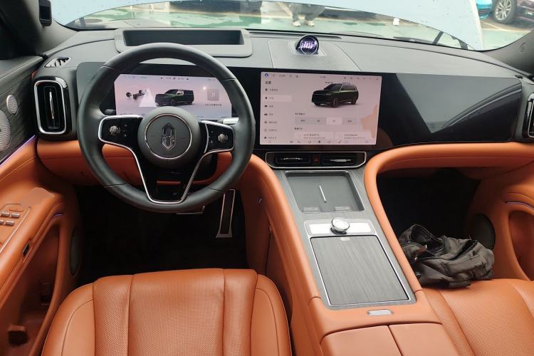 Used Hima AITO M9 2024 Range-Extended Max Edition 42 kWh 6-Seater Version Center Console