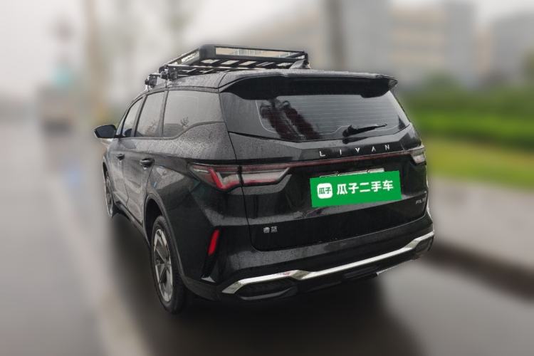 Used Livan 8 2025 Long-Range Travel Edition