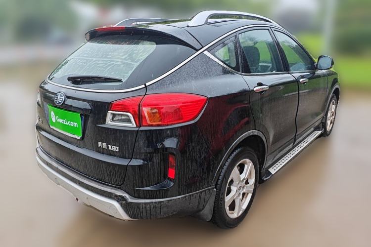 Used Bestune X80 2013 2.0L automatic luxury version
