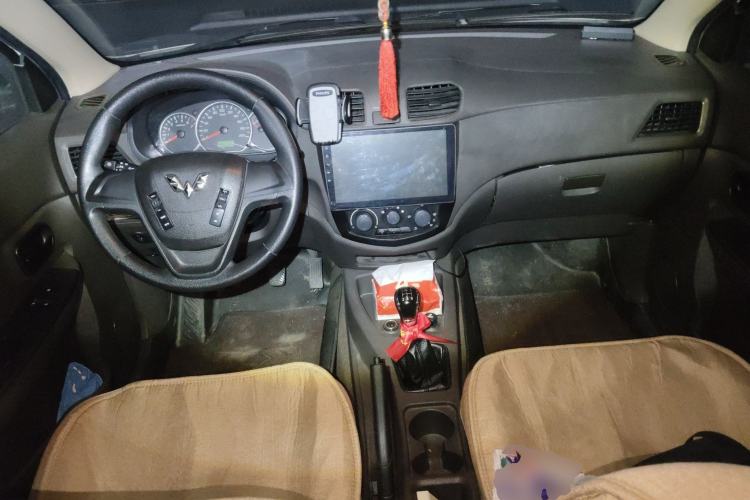 Used Wuling Hongguang 2018 1.2L Classic S Base Model Center Console