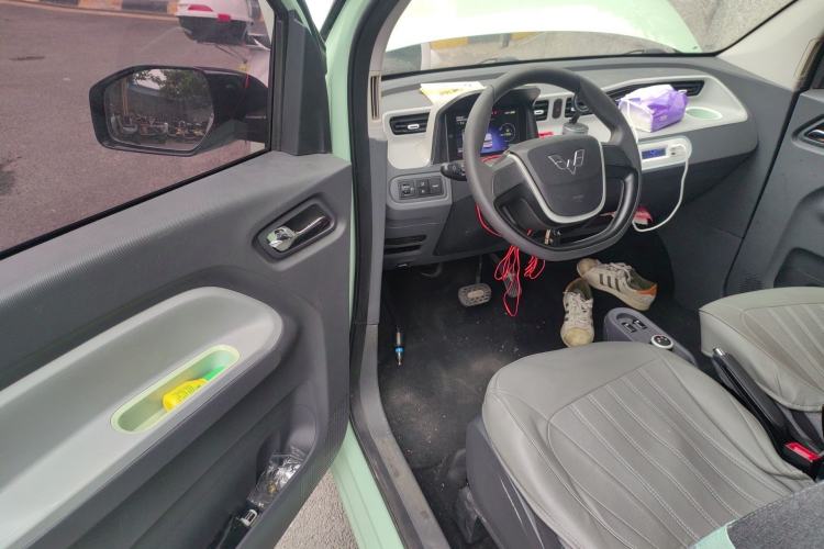 Used Wuling Hongguang MINIEV 2021 Macaron Premium Model – Lithium Iron Phosphate Driver Seat