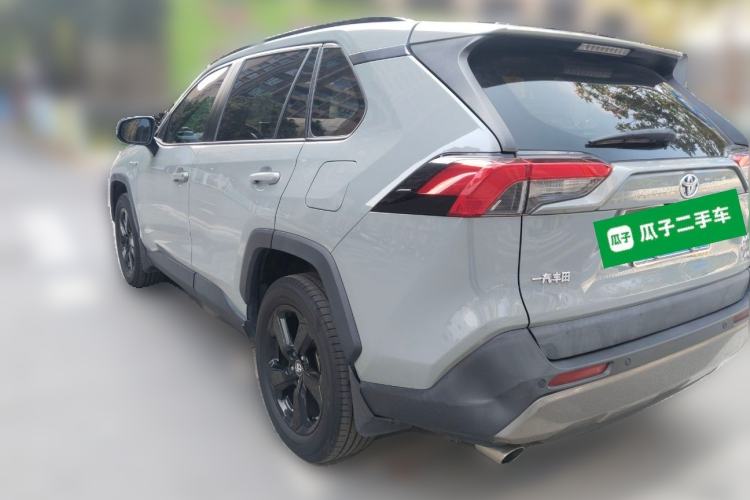 Used Toyota RAV4 2020 Dual-Engine 2.5L E-CVT Two-Wheel Drive Elite Edition