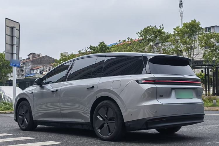 Used Li Auto i8 2025 Model Standard Version

