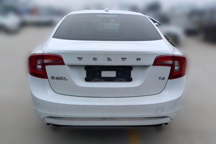 Used Volvo S60 2016 S60L T4 Zhiyuan Edition
