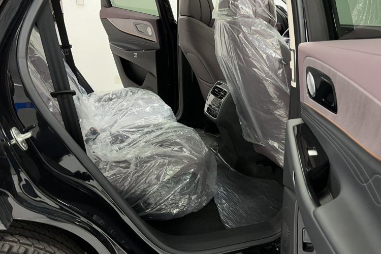 Used Chery Tiggo 9 C-DM 2025 1.5T 106KM Enjoy Edition 5 Seats Lithium Iron Phosphate Interior 2