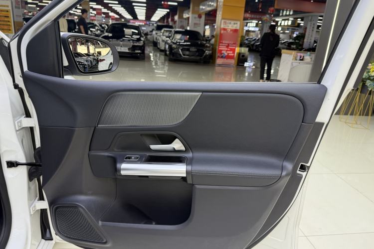 Used Mercedes-Benz B-Class 2021 B 200 Sport Edition Interior 11