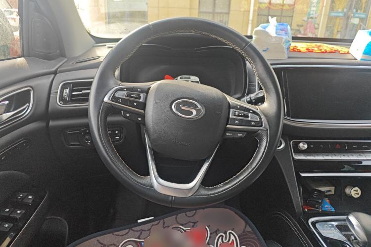 Used GAC Trumpchi GS8 2021 390T Two-Wheel-Drive Dark Knight Edition Steering Wheel