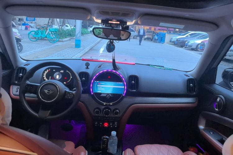 Used MINI Countryman 2022 1.5T COOPER ALL4 Connoisseur Center Console