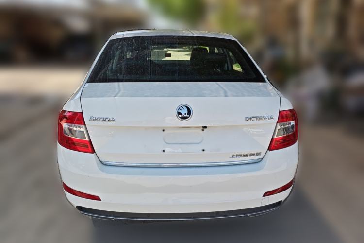 Used Skoda Octavia 2017 1.6L Automatic Smart Drive Edition
