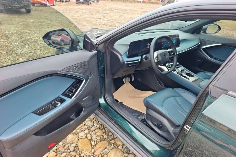 Used MG 7 2023 1.5T DCT Elegant & Graceful Edition