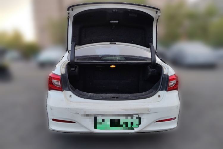 Used BYD Qin New Energy 2015 1.5T Dual-Crown Flagship Edition Trunk