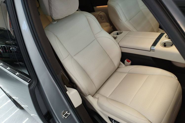 Used Li Auto MEGA 2024 Ultra Model
