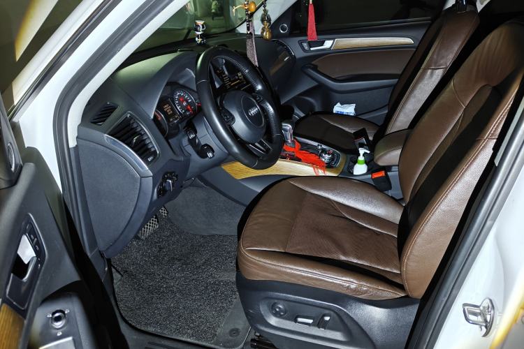 Used Audi Q5 2015 40 TFSI Luxury Model
