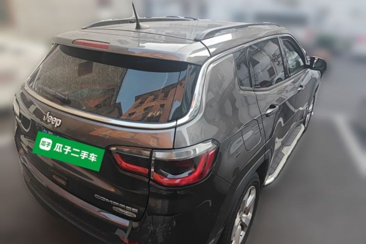 Used Jeep Compass 2019 220T Automatic Family Edition
