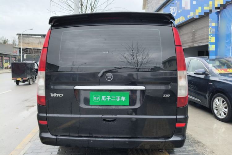 Used Mercedes-Benz Vito 2011 2.5L 7-seater executive version Rear