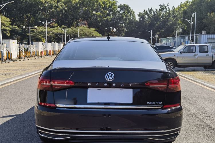 Used Volkswagen Passat 2019 380TSI Prestige Edition China VI Standard
