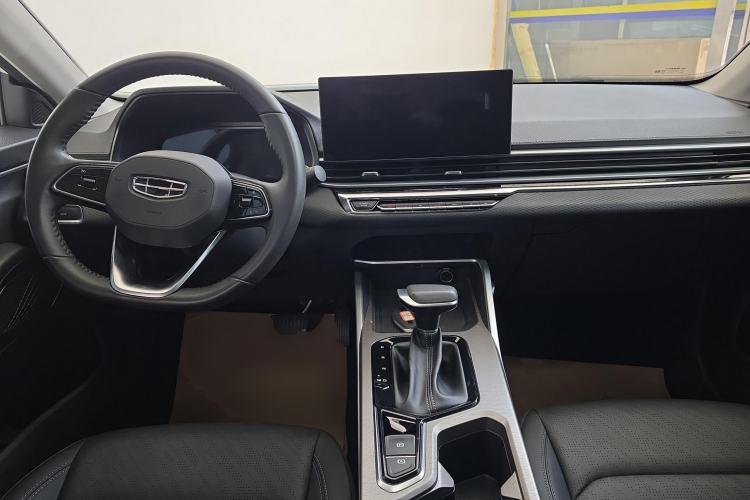 Used Geely Auto Emgrand 2023 4th Generation Champion Edition 1.5L CVT Luxury Model
