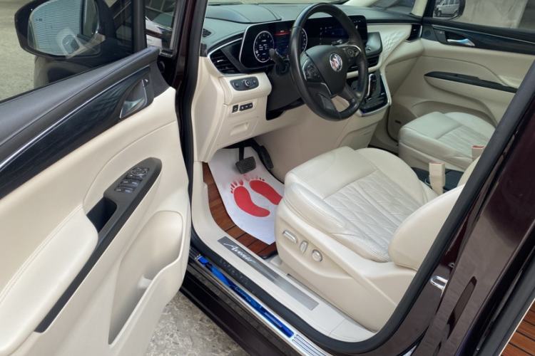 Used Buick GL8 2020 Avenir Avia Six-Seat Deluxe Edition Interior 4