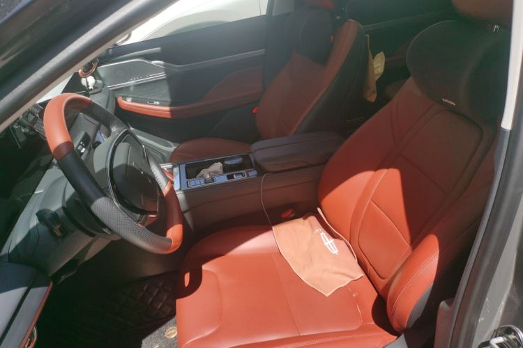 Used Lincoln Z 2022 iXiang Luxury Edition Left Front Seat