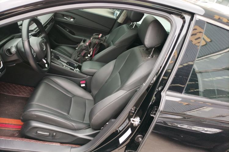 Used Honda Inspire 2023 260TURBO Deluxe Edition Left Front Seat