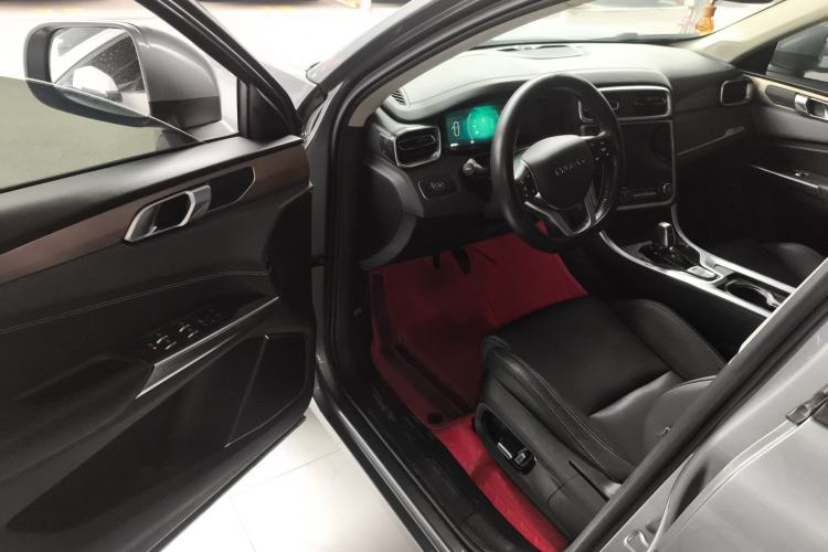 Used Lynk & Co 01 2020 2.0T Two-Wheel Drive Pure Pro Version China VI Standard