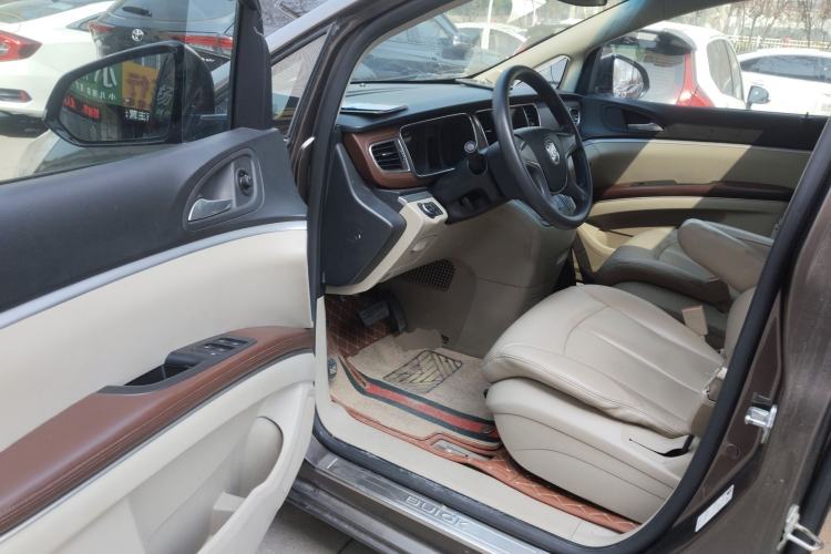 Used Buick GL8 2014 2.4L CT Luxury Business Comfort Edition
