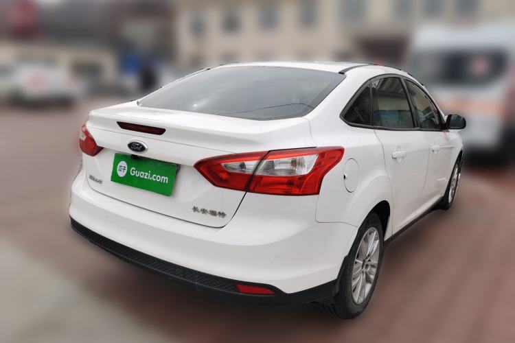 Used Ford Focus 2012 Sedan 1.6L Manual Comfort Model
