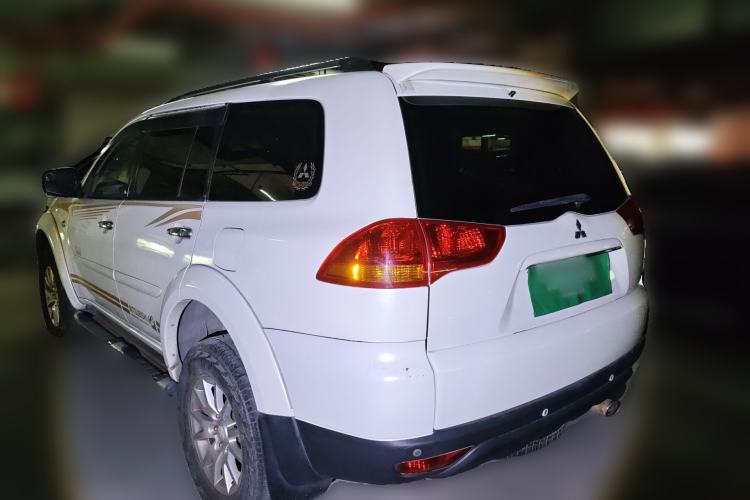 Used Mitsubishi Pajero Sport 2011 3.0L Luxury Navigation Edition