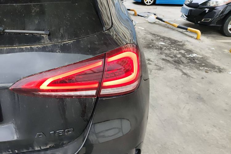 Used Mercedes-Benz A AMG 2020 Facelifted AMG A 35 4MATIC Exterior 1